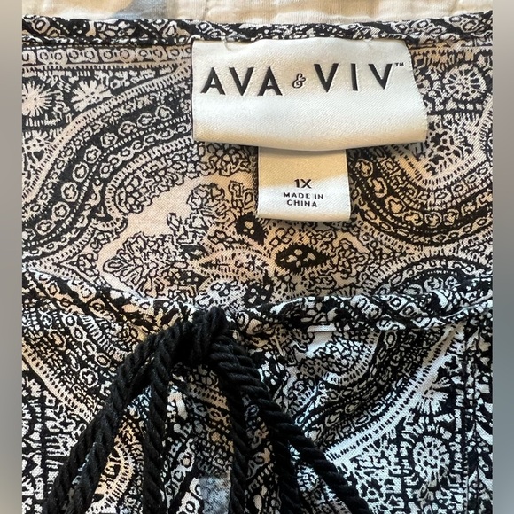 AVA and VIV women’s size 1x black and white patterned sleeveless dress - Picture 6 of 9